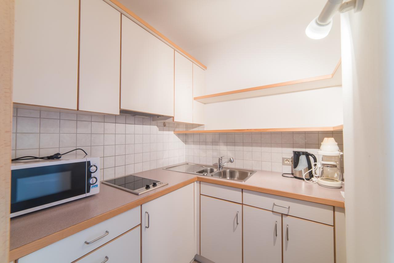 Pension Apartments Pardell กาสเตลเบลโล ภายนอก รูปภาพ